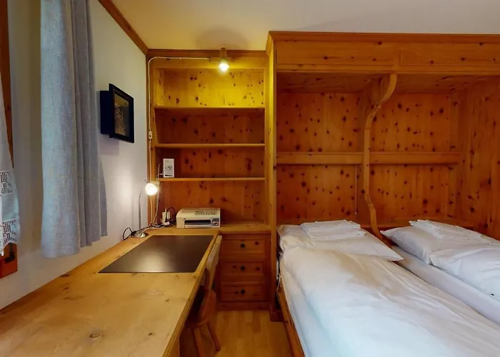 Suot Larsch * ツェエリーナ