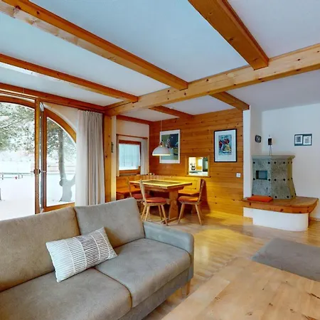 Suot Larsch Appartamento